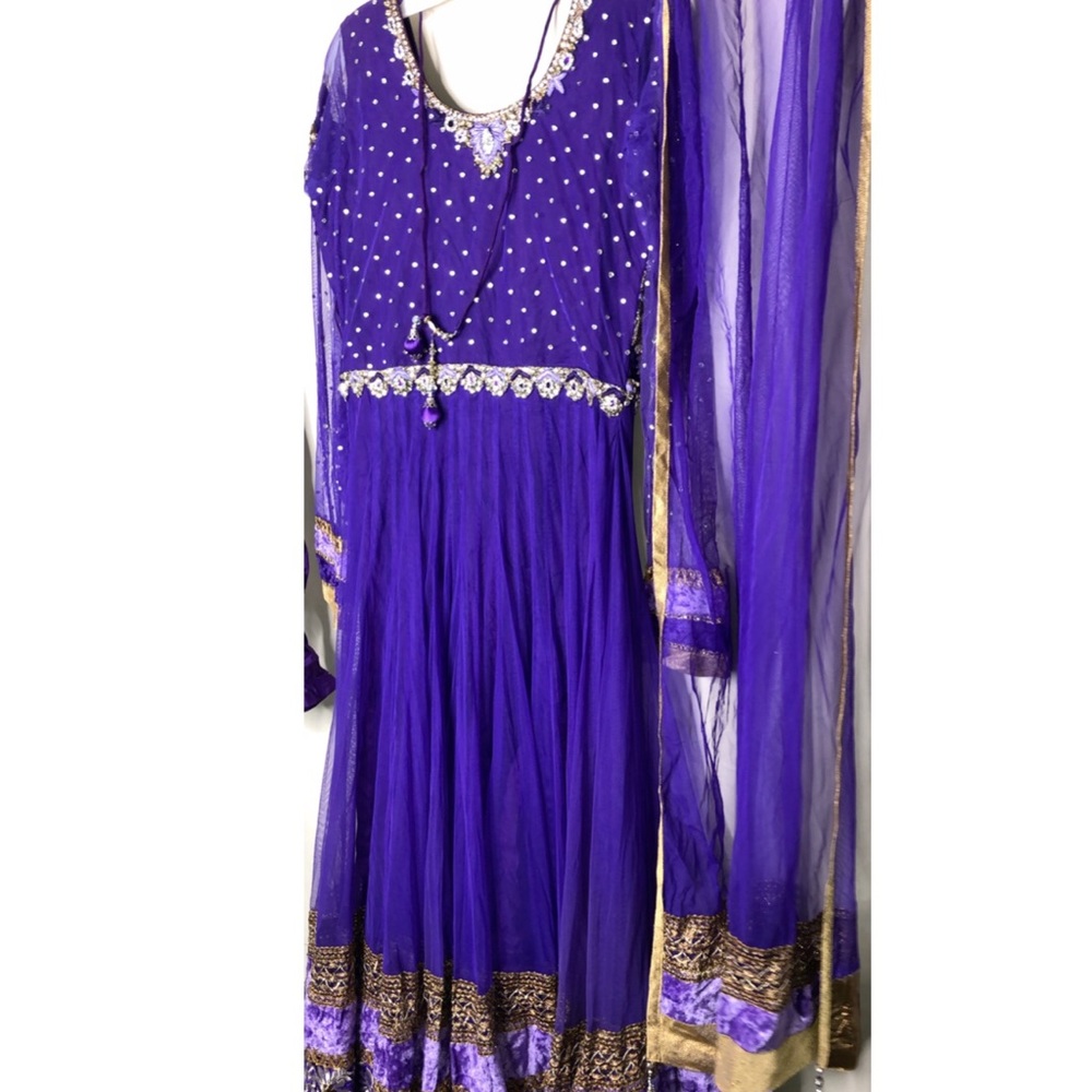 Anarkali - Picture 2 of 7